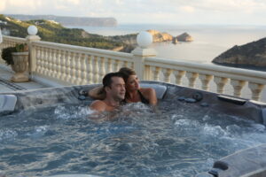 Keeping Your Wellis Spa in Top Condition
